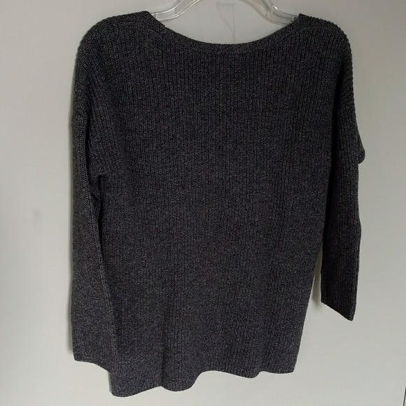 Banana republic charcoal gray sweater - Picture 4 of 6